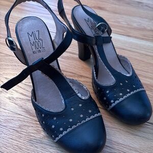Miz Mooz sandal/heel